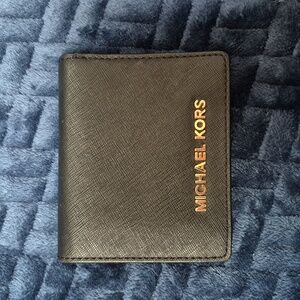 Michael Kors Small Black Wallet, EUC!